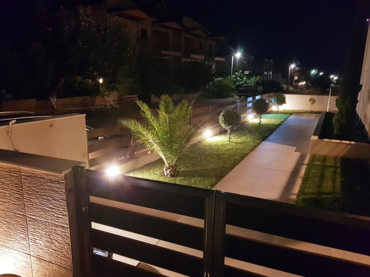 Sithonia Luxury 4 Beds *
