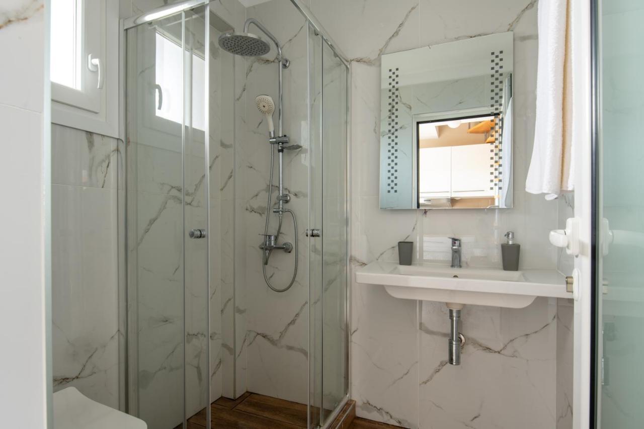 Apartment Sithonia Luxury 4 Beds
